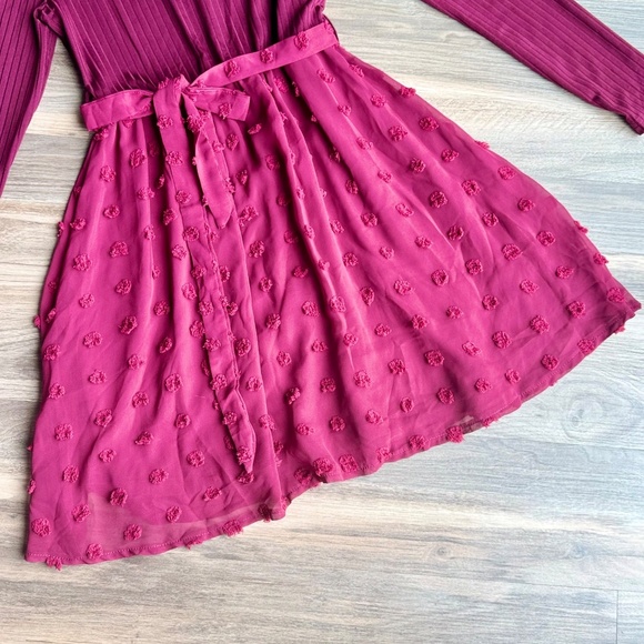 Burgundy Long Sleeve Textured Chiffon Skirt Belted Dress – Size S - Picture 10 of 14